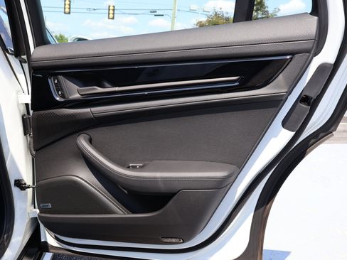 Used 2025 Porsche Panamera RWD image 26