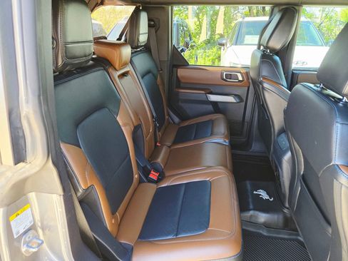 Used 2022 Ford Bronco Outer Banks AWD/4WD image 26