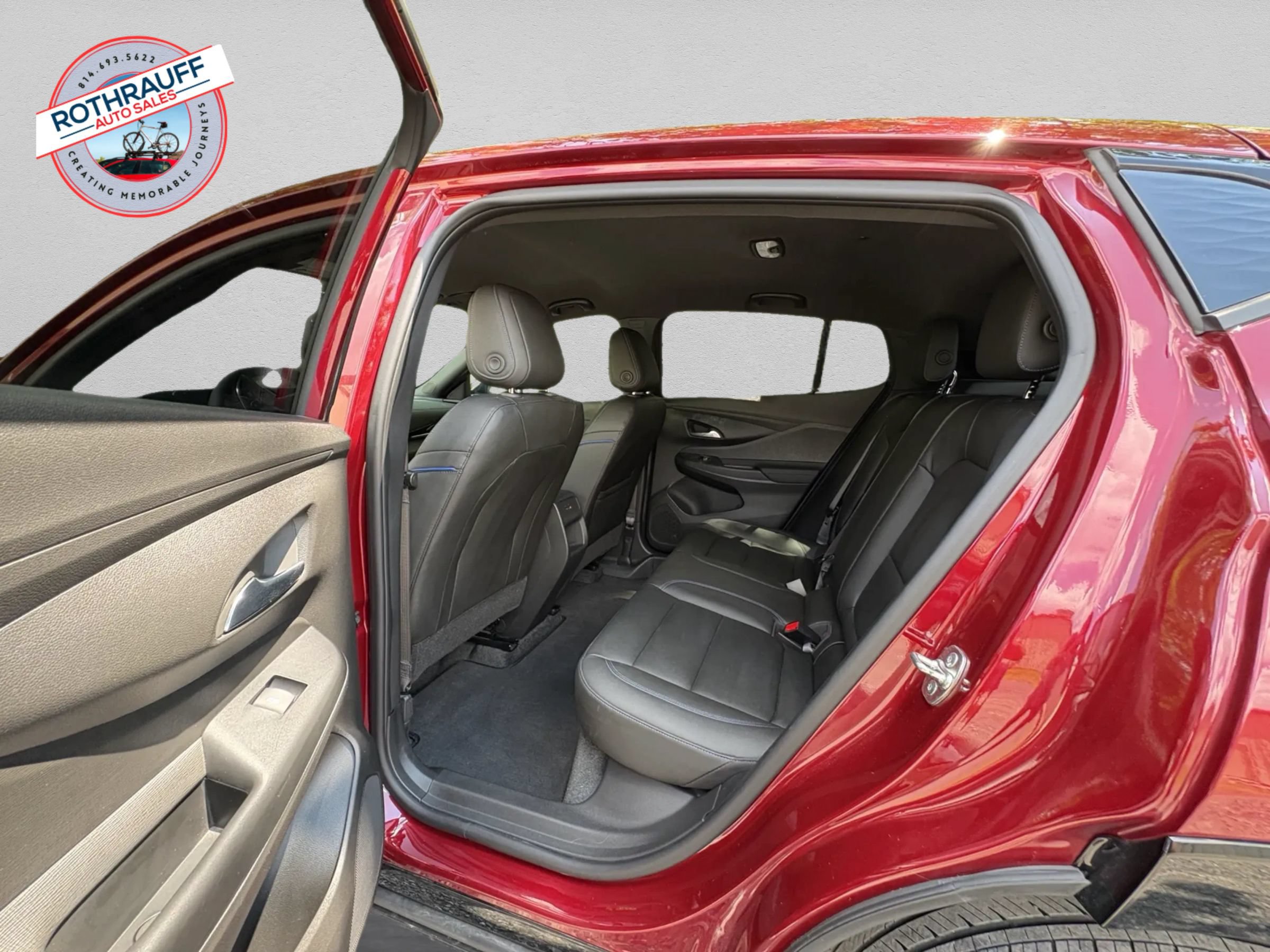 Used 2024 Buick Envista Sport Touring w/ Convenience I Package FWD image 10