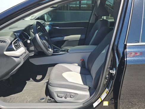 Used 2018 Toyota Camry XLE w/ Driver Assist Package FWD image 12