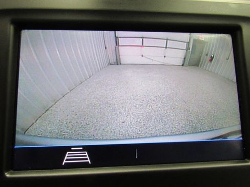 Used 2021 Chevrolet Equinox LS w/ LS Convenience Package image 40