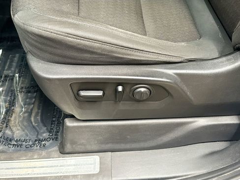 Used 2020 Chevrolet Silverado 1500 LT image 20