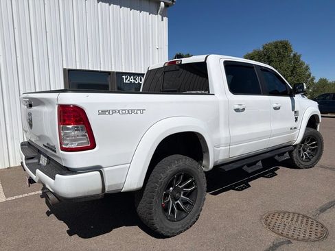 Used 2022 RAM 1500 Big Horn AWD/4WD image 3