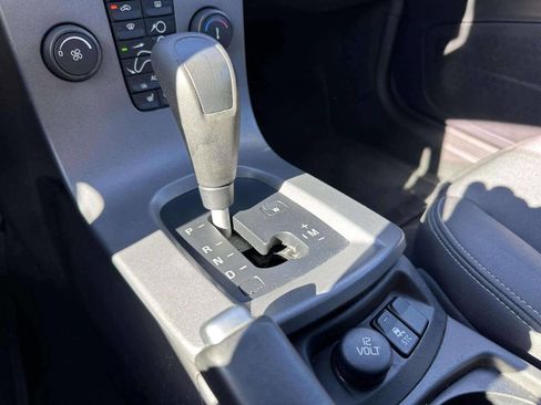 Used 2005 Volvo S40 2.4i image 25