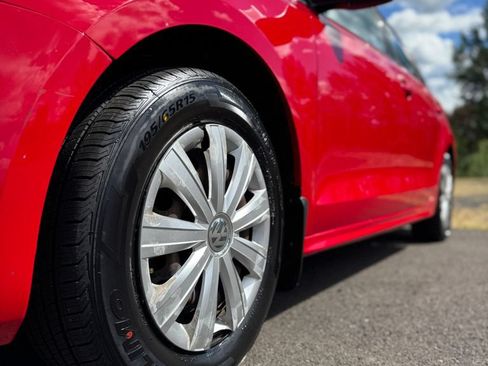 Used 2014 Volkswagen Jetta S FWD image 36