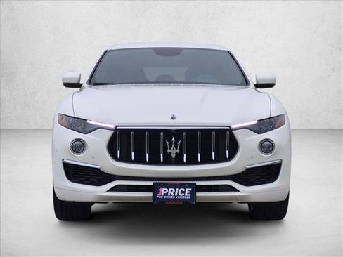 Used 2022 Maserati Levante GT AWD/4WD image 2