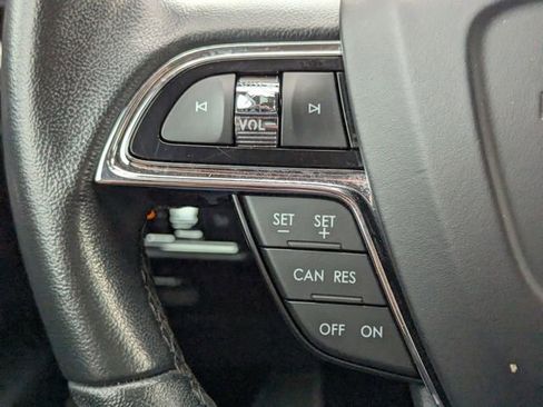 Certified 2022 Lincoln Nautilus FWD w/ Premium Package image 26