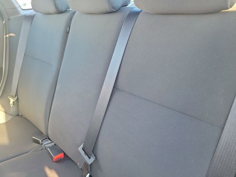 Used 2010 Ford Focus SES image 18