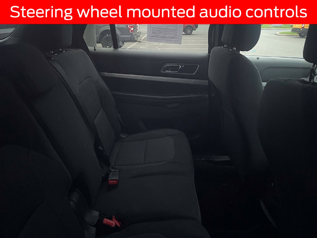 Used 2017 Ford Explorer XLT AWD/4WD image 9