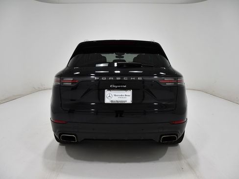 Used 2020 Porsche Cayenne AWD/4WD image 4