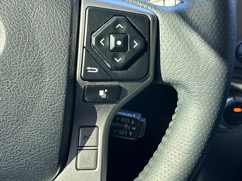 Used 2022 Toyota 4Runner Limited image 23