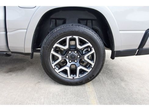 Used 2025 RAM 1500 Laramie w/ Laramie Southwest Edition image 31