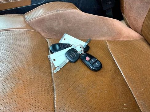 Used 2014 Toyota Tundra 1794 Edition image 14