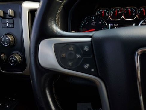 Used 2018 GMC Sierra 1500 SLT image 25