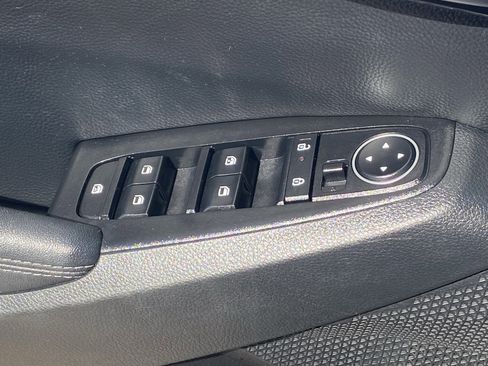 Certified 2024 Kia Seltos EX FWD image 19