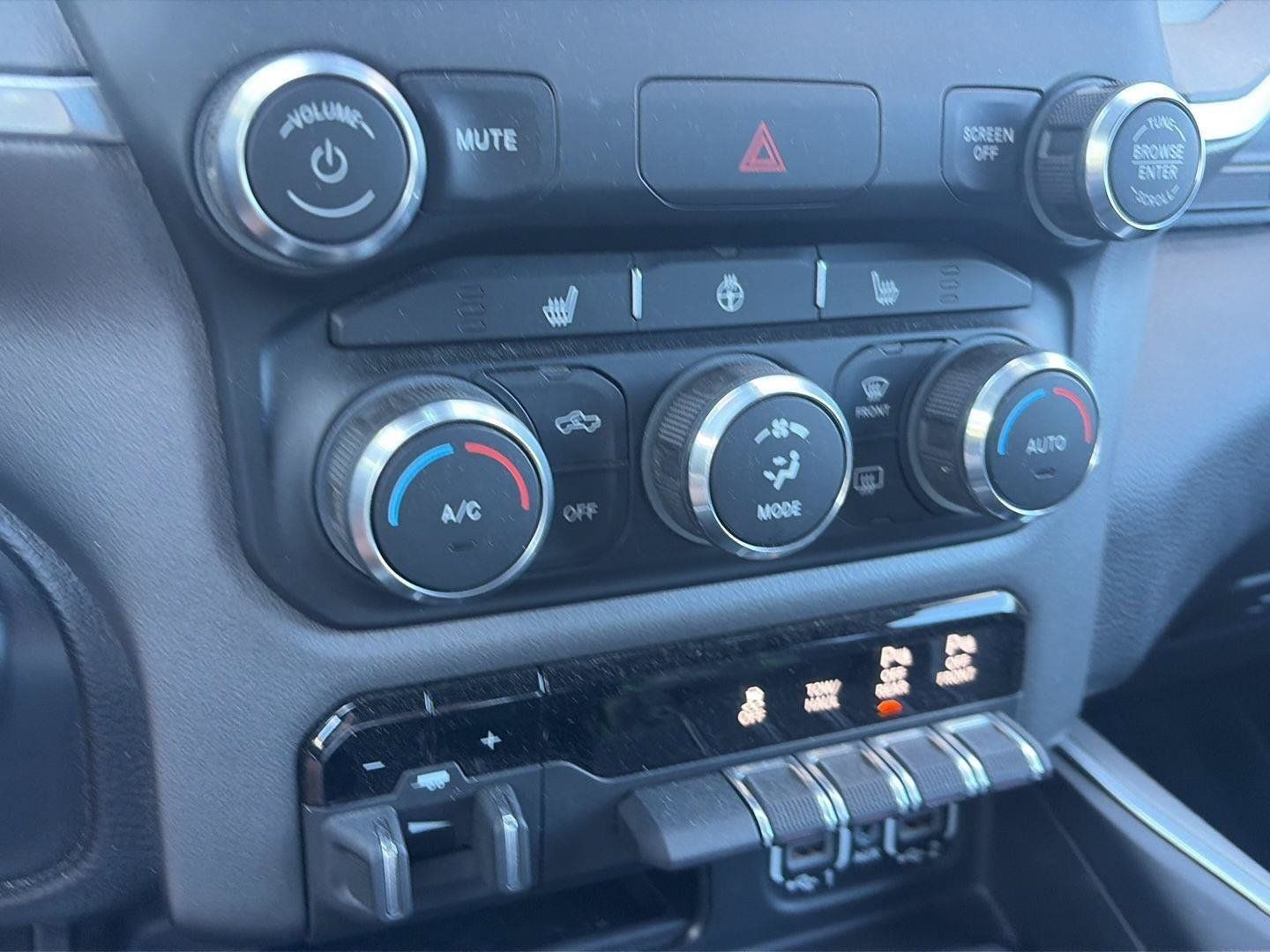 Used 2021 RAM 1500 Big Horn AWD/4WD image 15