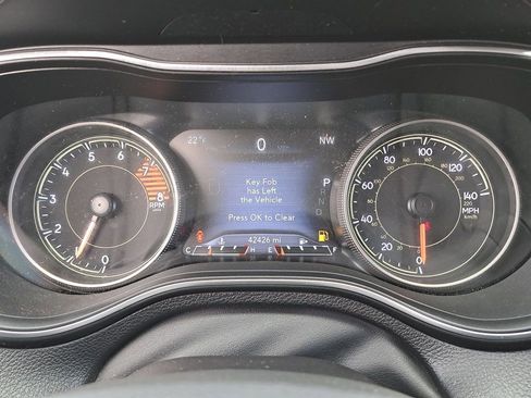 Used 2020 Jeep Cherokee Limited image 20