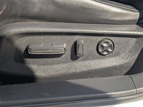 Used 2018 Honda Accord EX-L image 18