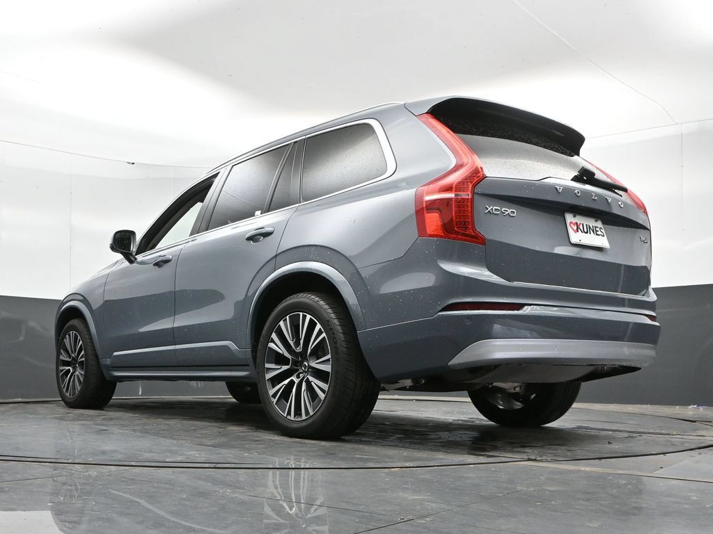 Used 2022 Volvo XC90 T6 Momentum w/ Climate Package AWD/4WD image 46