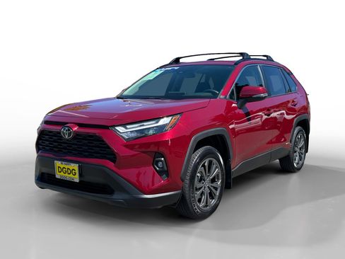 Used 2025 Toyota RAV4 XLE Premium w/ Weather Package AWD/4WD image 1