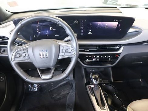 Used 2024 Buick Envista Sport Touring FWD image 19