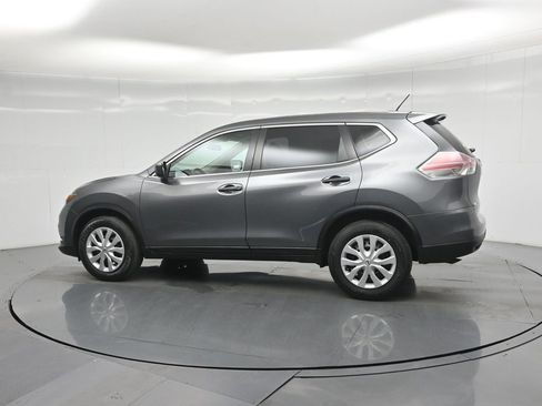 Used 2016 Nissan Rogue S FWD image 6