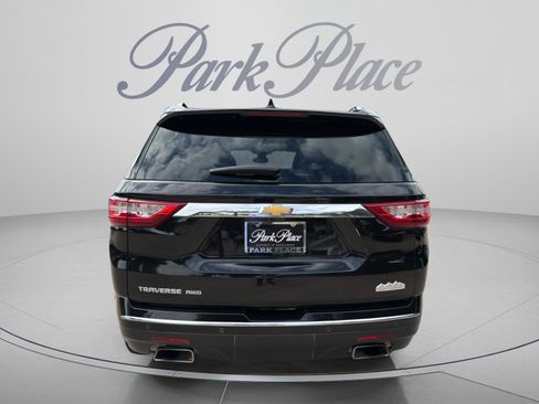 Used 2018 Chevrolet Traverse High Country AWD/4WD image 4