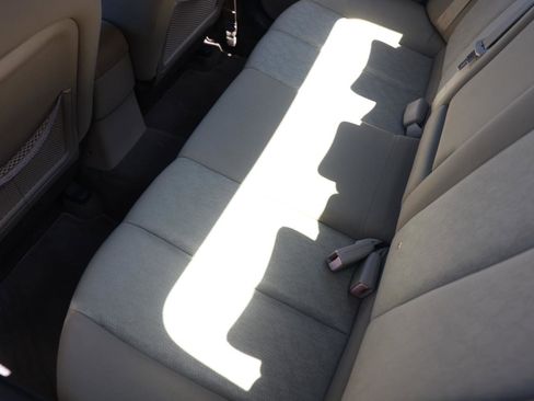 Used 2010 Hyundai Elantra GLS image 10