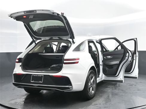 New 2026 Genesis GV70 2.5T Select image 19
