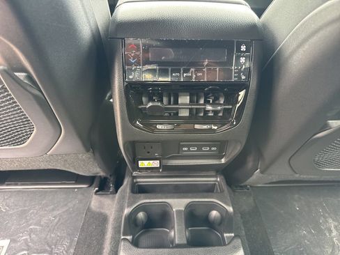 New 2026 Jeep Grand Cherokee L Limited AWD/4WD image 15