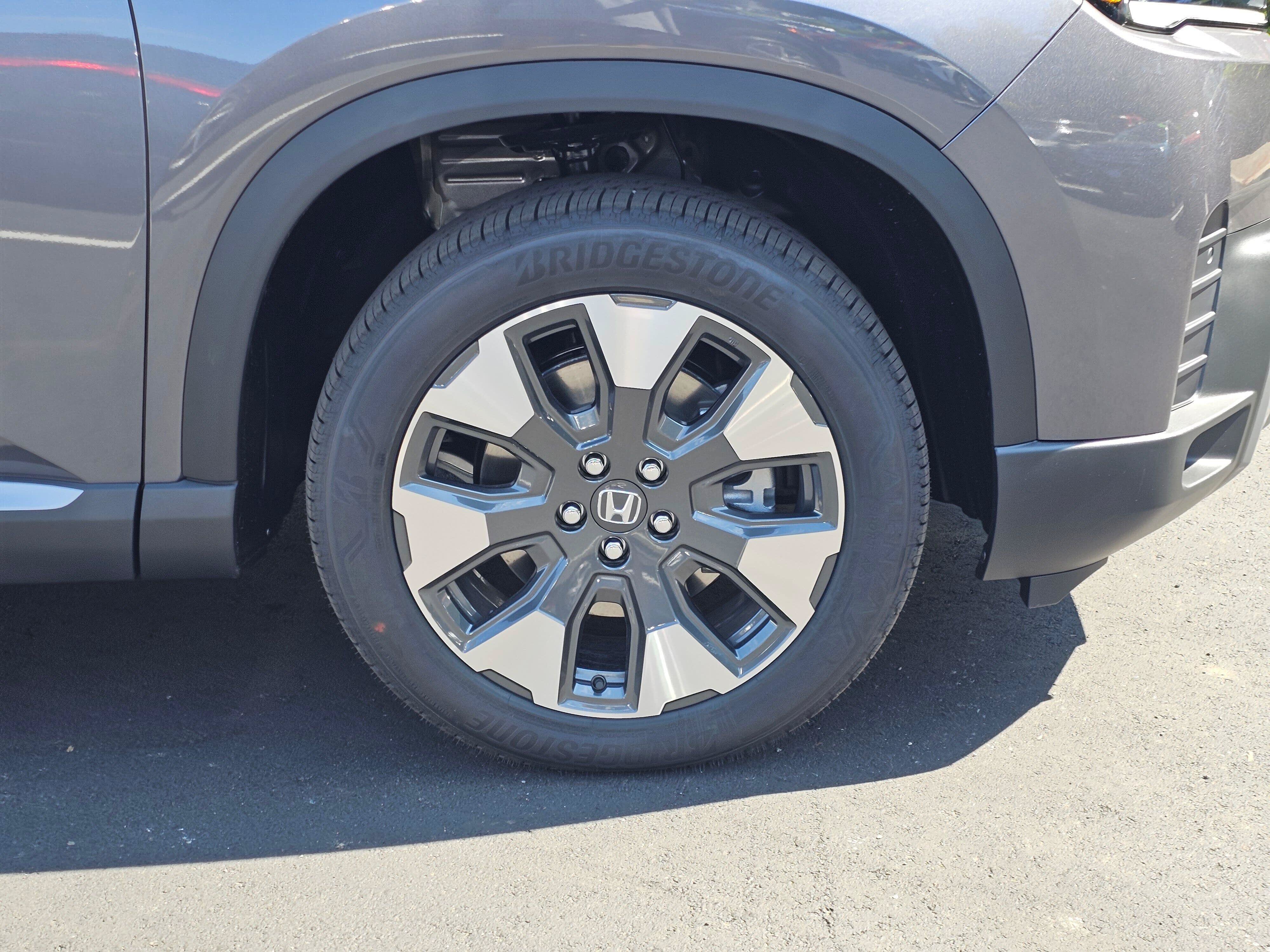 New 2026 Honda Pilot Elite image 9