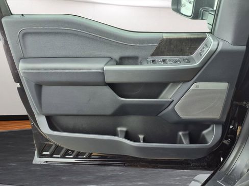 New 2026 Ford F350 Lariat w/ Black Appearance Package image 16