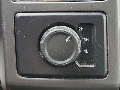 Used 2020 Ford F150 XLT AWD/4WD image 16