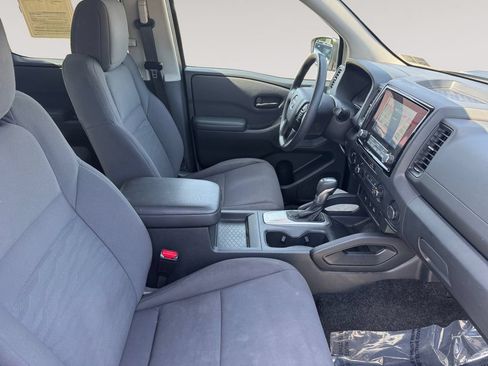 Used 2022 Nissan Frontier S w/ Technology Package AWD/4WD image 15