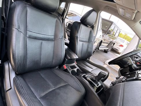 Used 2018 Nissan Rogue SL w/ Premium Package AWD/4WD image 21