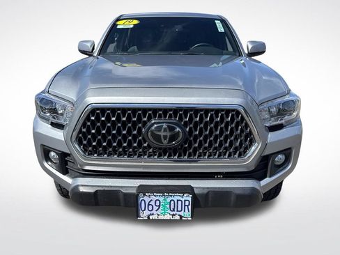 Used 2019 Toyota Tacoma TRD Off-Road w/ Technology Package AWD/4WD image 2
