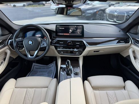 Certified 2023 BMW 540i w/ Premium Package image 19