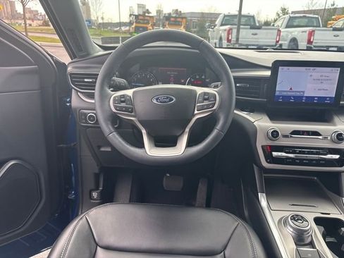 Used 2023 Ford Explorer XLT w/ Equipment Group 202A image 14