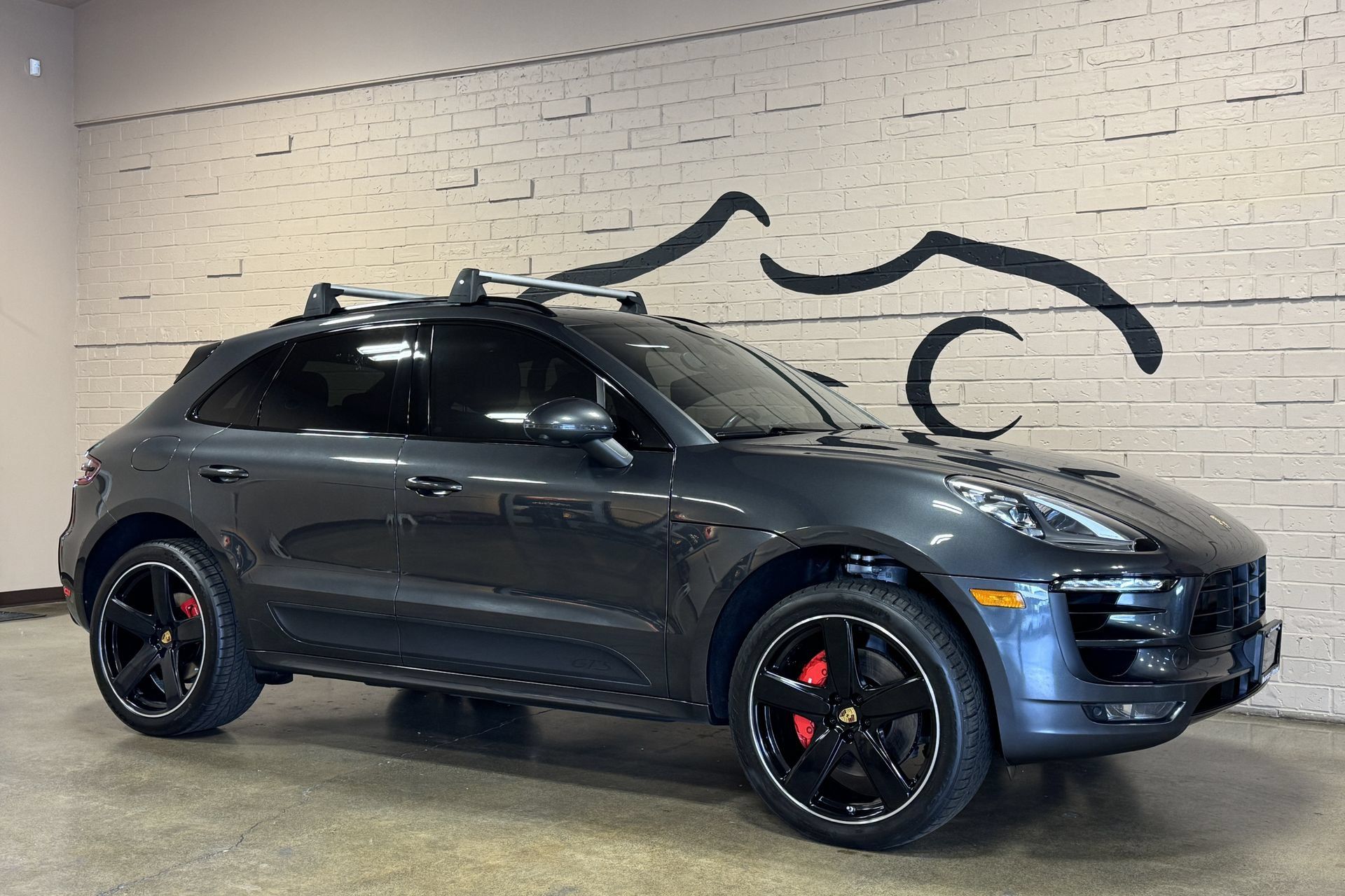 Used 2018 Porsche Macan GTS AWD/4WD image 2