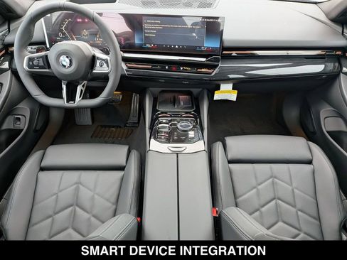 New 2026 BMW 530i xDrive w/ M Sport Package AWD/4WD image 27