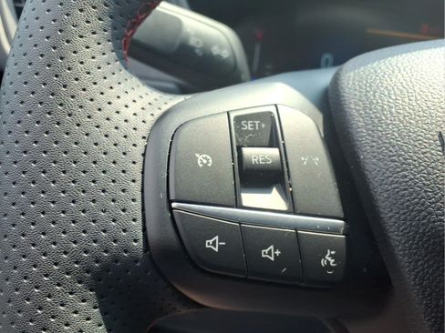 Used 2023 Ford Escape ST-Line Select AWD/4WD image 18