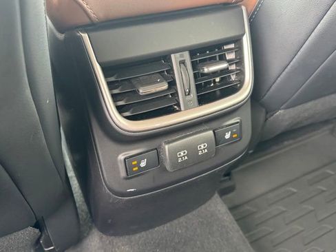 Used 2020 Subaru Outback Touring w/ Popular Package #2 image 21