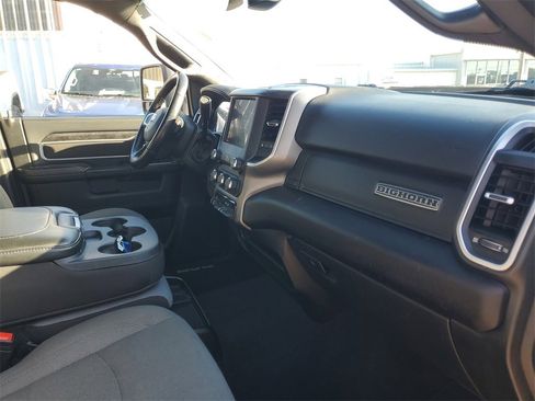 Used 2024 RAM 3500 Big Horn image 34