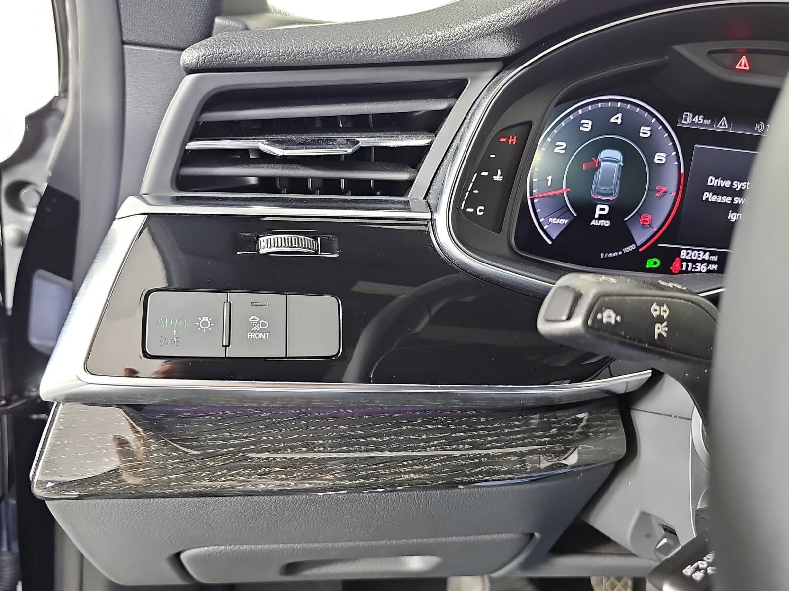 Used 2019 Audi Q8 Premium Plus AWD/4WD image 26