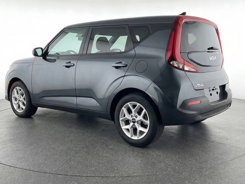 Used 2025 Kia Soul LX w/ LX Technology Package FWD image 6