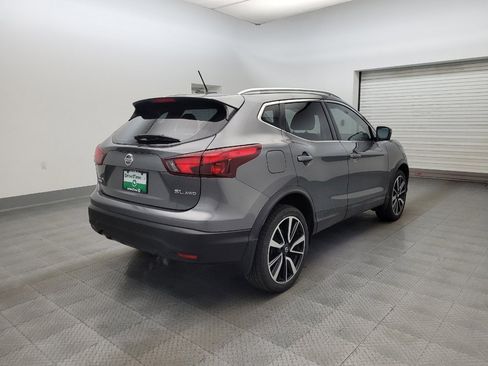 Used 2018 Nissan Rogue Sport SL w/ SL Premium Package image 9