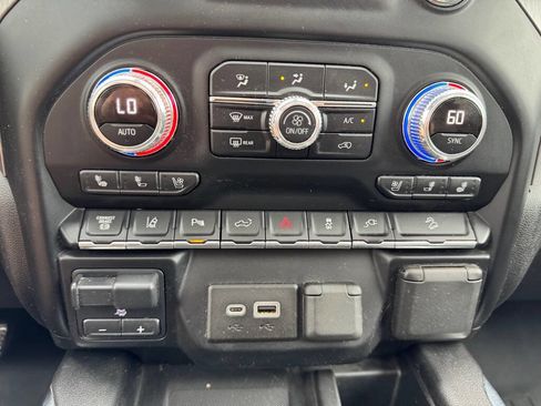 Used 2020 GMC Sierra 2500 Denali image 28