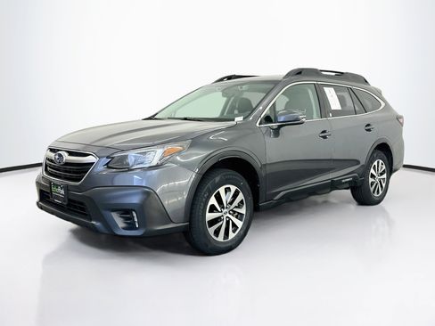 Used 2022 Subaru Outback Premium AWD/4WD image 3