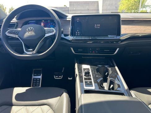 New 2025 Volkswagen Atlas SEL Premium R-Line image 20