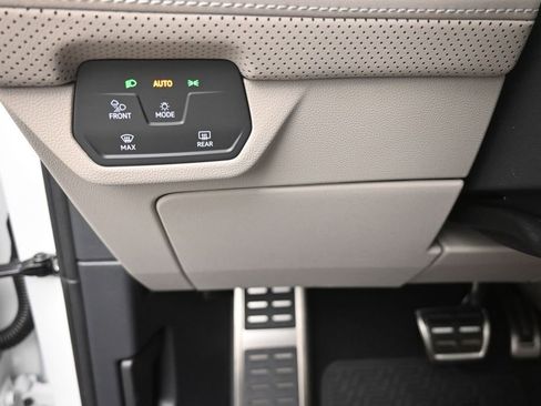 New 2026 Volkswagen Atlas SEL Premium R-Line AWD/4WD image 16